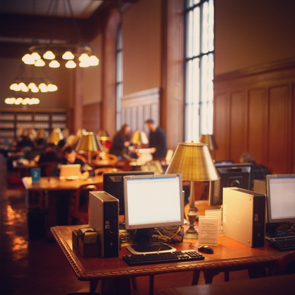 中央图书馆，高大上的感觉