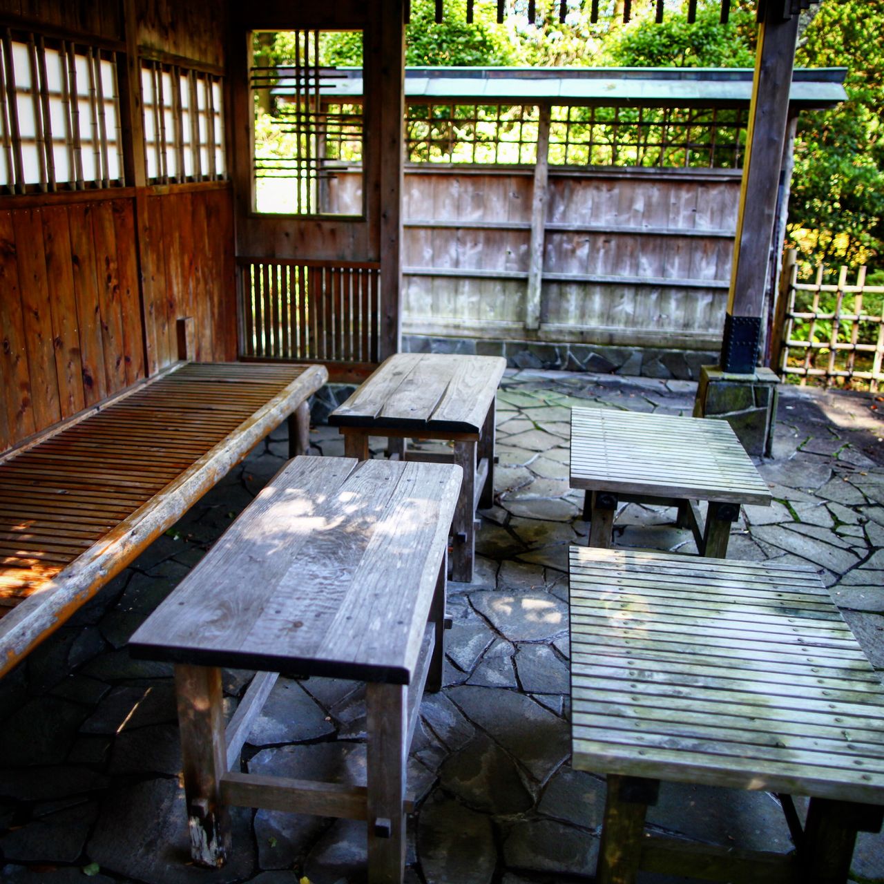 庭院中间的休憩间