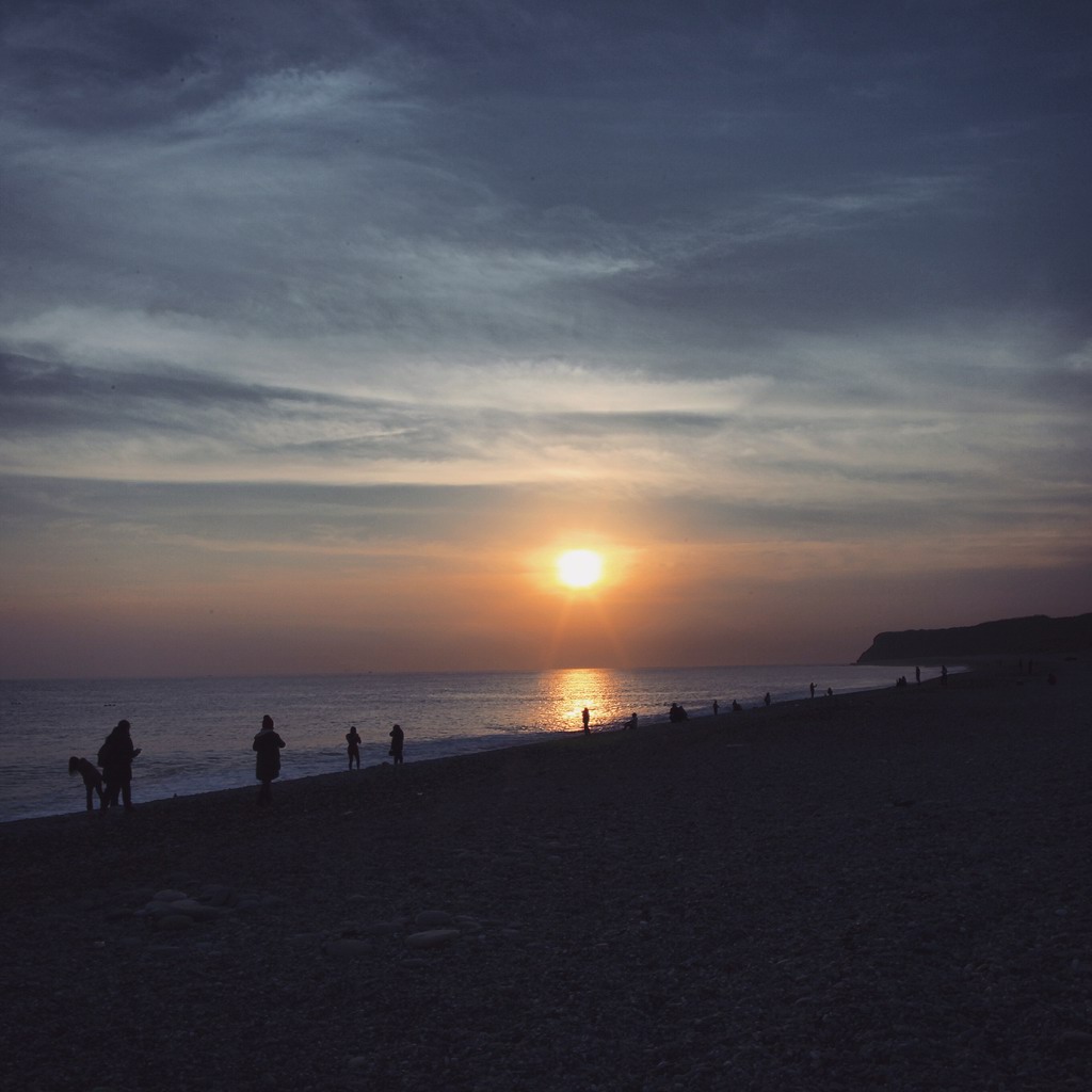 吹了老半天海风，总算等到日出了