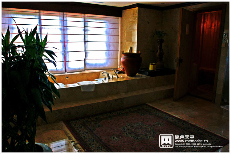 超豪华的洗手间，实在太腐败了