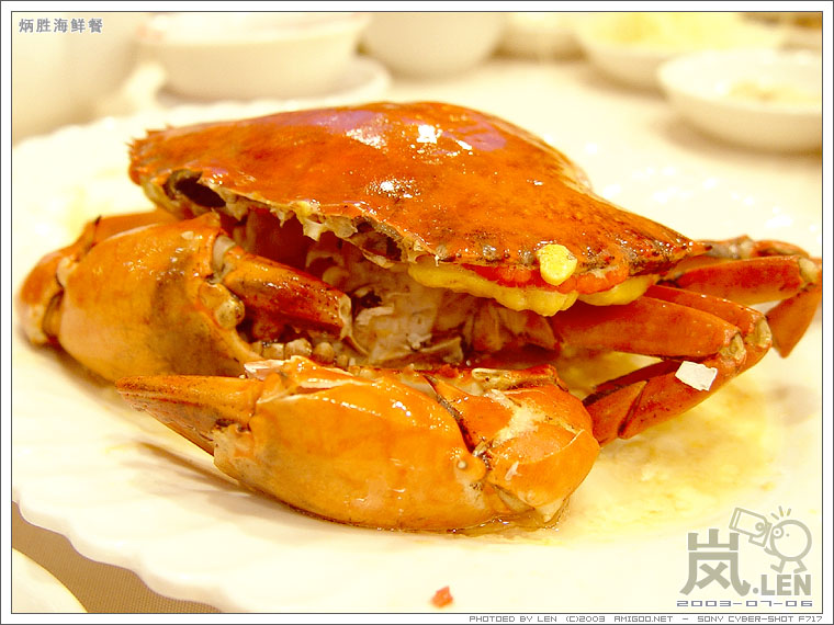 嘿嘿，重头戏啊，膏蟹一只，美味～～劲腻啊！