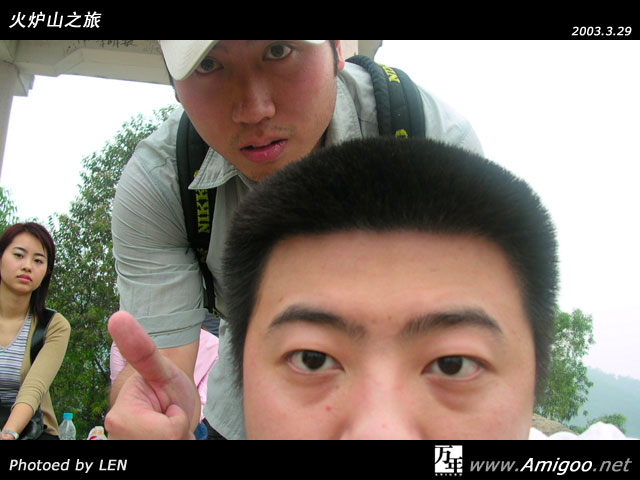 休息的时候，Rou很专业的来了句：“兄弟，要执番简么？？”